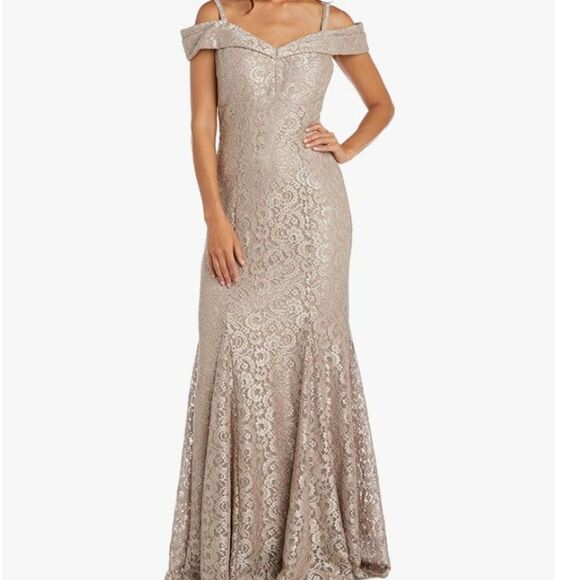 R & M Richards Champagne lace Fishtail gown size 20W - Picture 3 of 9